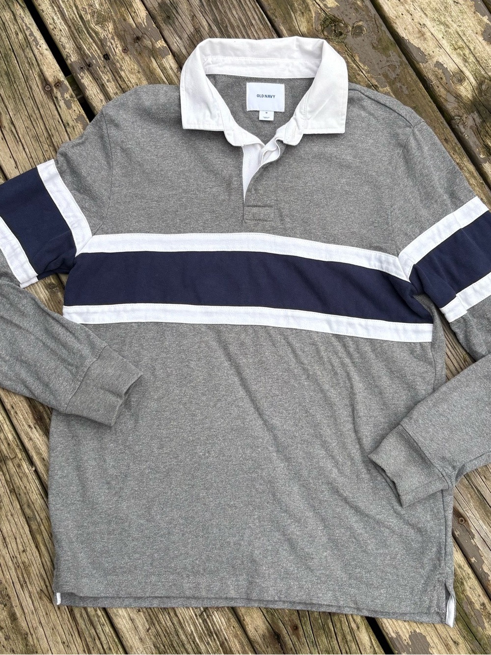 Old Navy Men's Gray Rugby Polo with Navy and White Stripes size M